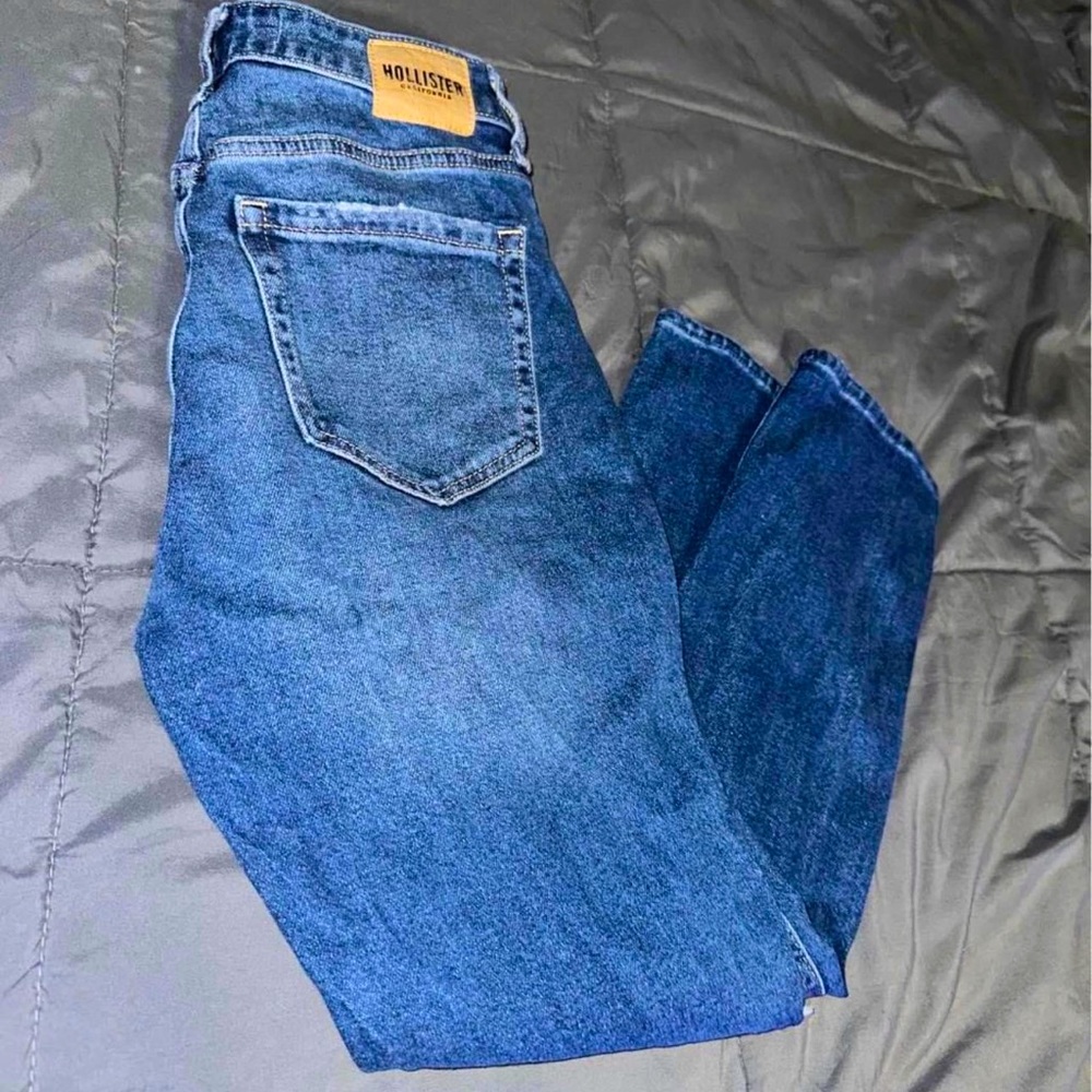 Hollister mom jeans